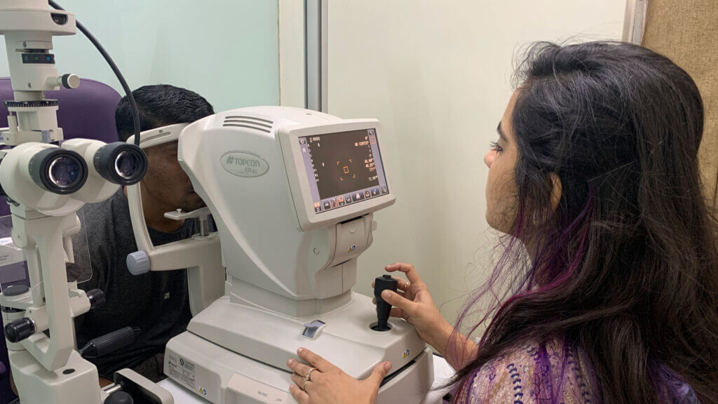 Dr Devanshi Shah checking a patient