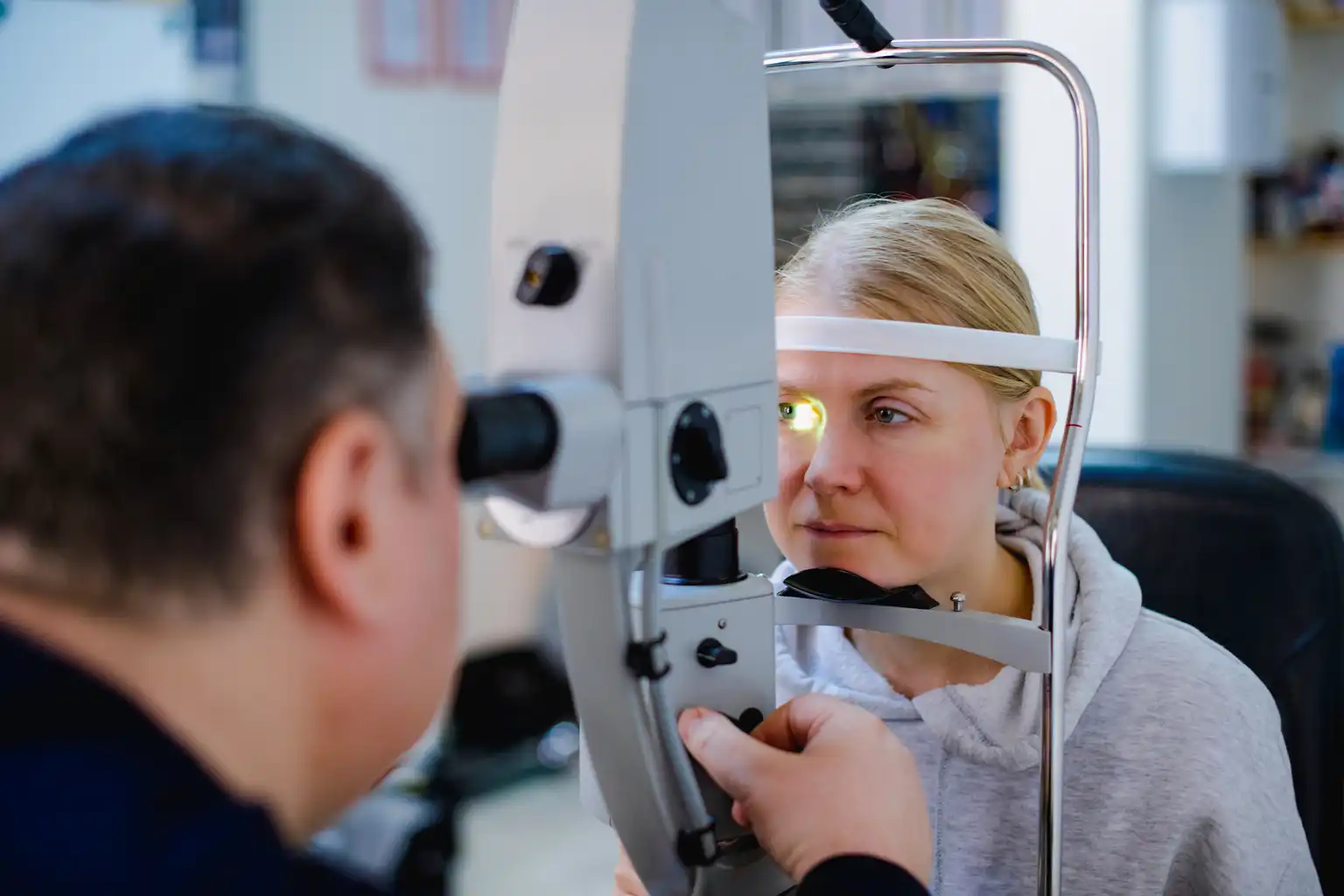 Empowering Eye Health: The Importance of Regular Retina Tests